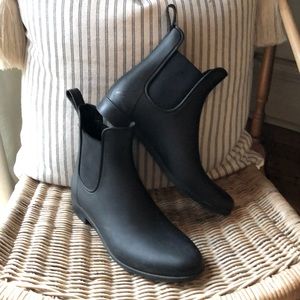 J Crew Matte Black Chelsea Rain Boots